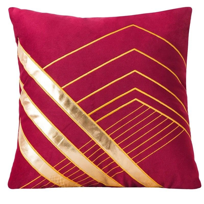 LÜX DEKORAFİT DERİ & NAKIŞLI KADİFE 45X45 KIRLENT KILIFI LÜX DEKORAFİT DERİ & NAKIŞLI KADİFE 45X45 KIRLENT KILIFI