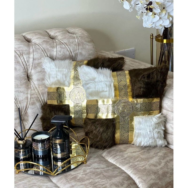 VERSACE PELUŞLU KIRLENT KILIFI VERSACE PELUŞLU KIRLENT KILIFI