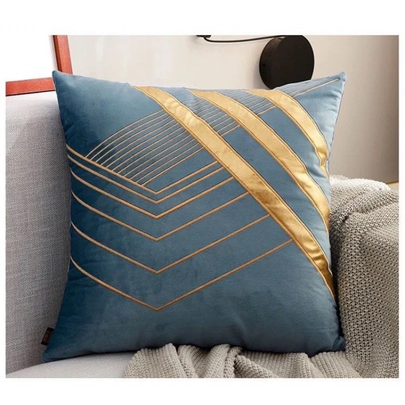 LÜX DEKORAFİT DERİ & NAKIŞLI KADİFE 45X45 KIRLENT KILIFI LÜX DEKORAFİT DERİ & NAKIŞLI KADİFE 45X45 KIRLENT KILIFI